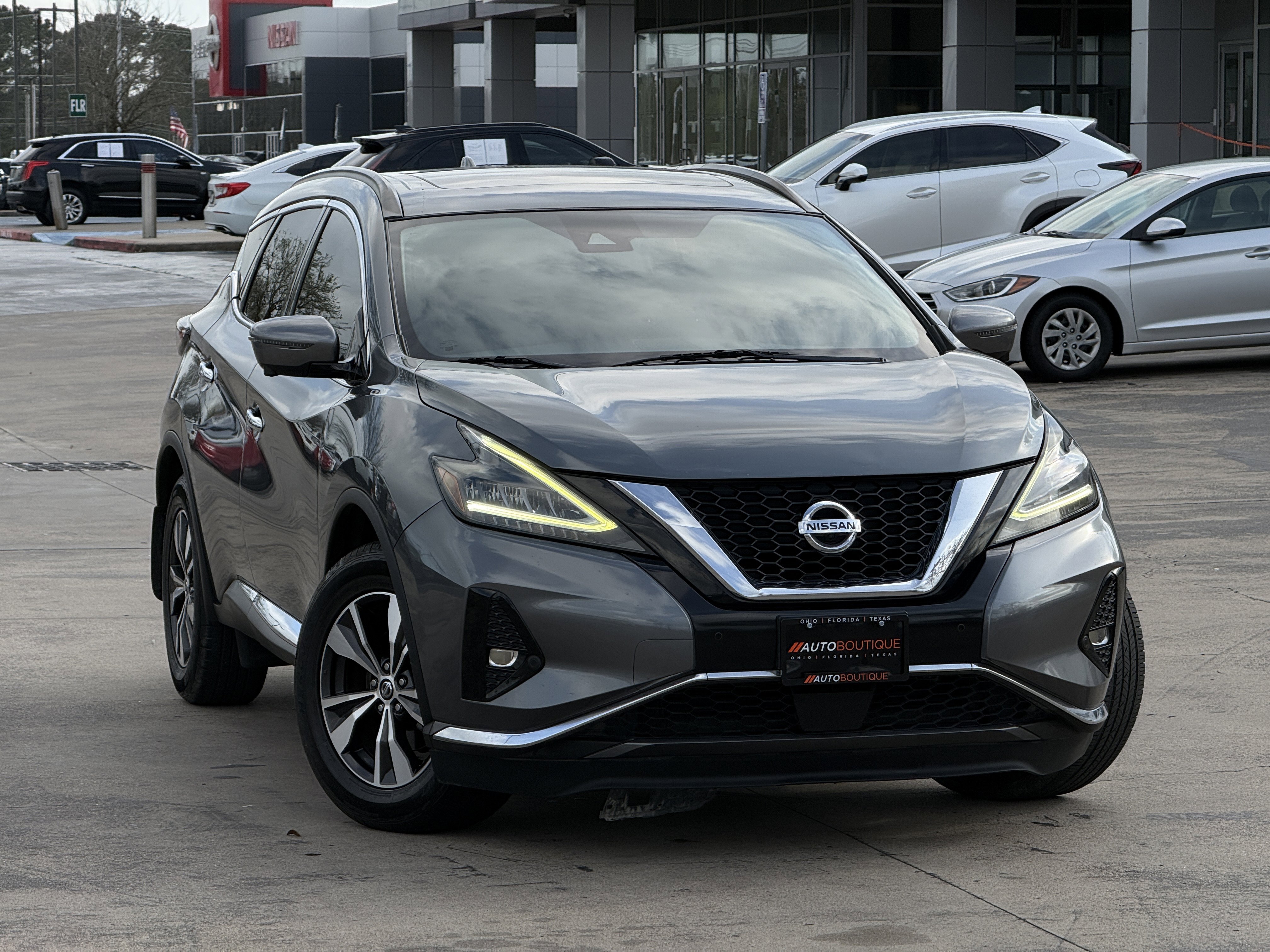Used 2020 Nissan Murano SV w/ Premium Package image 3