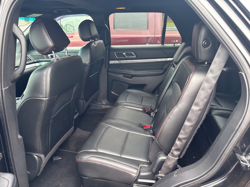 Used 2016 Ford Explorer Sport AWD/4WD image 5