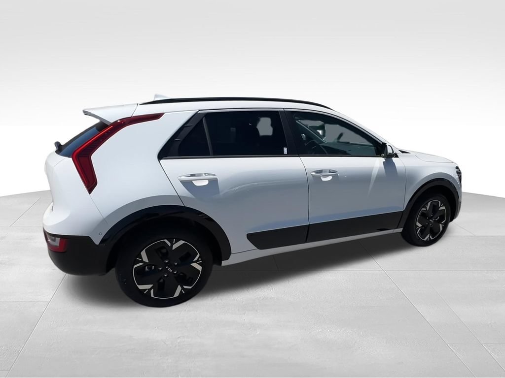 New 2026 Kia Niro Wave w/ Wave Preserve Package FWD image 8