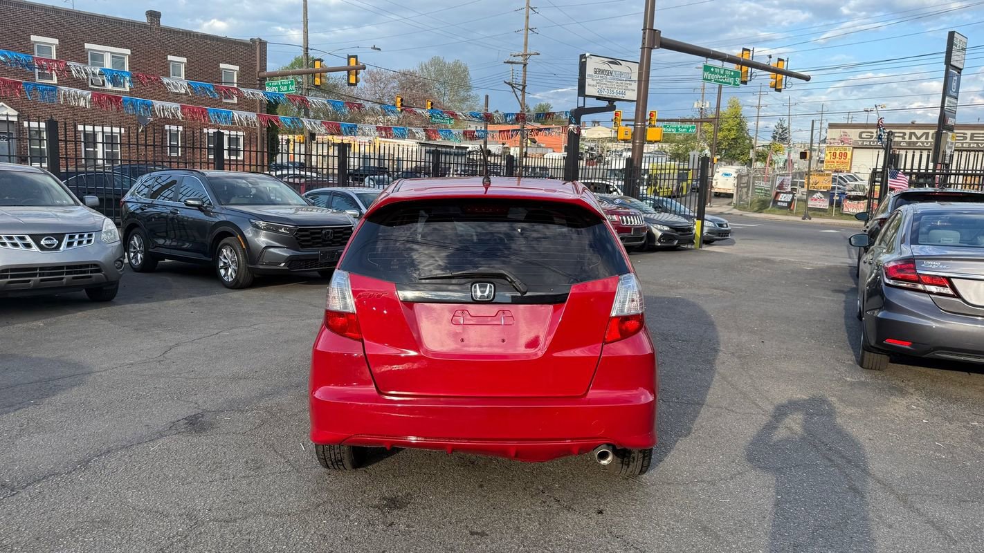 Used 2013 Honda Fit Sport image 4
