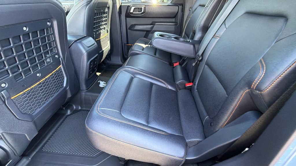 Used 2024 Ford Bronco Badlands AWD/4WD image 16