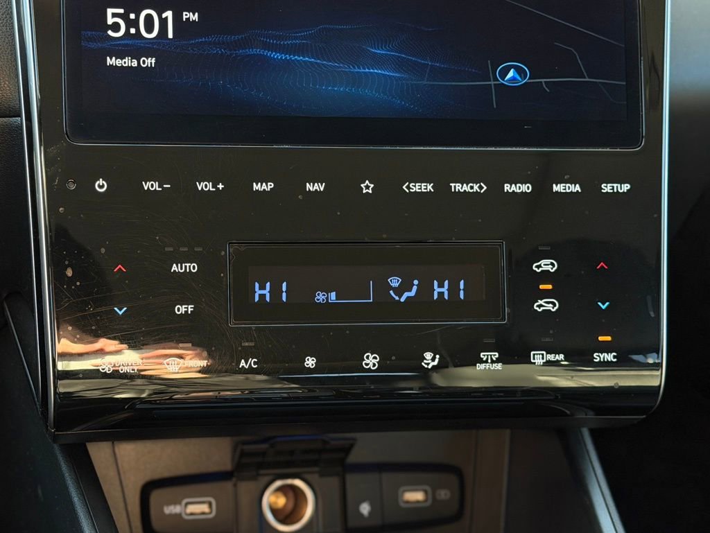 Used 2024 Hyundai Tucson Limited image 15