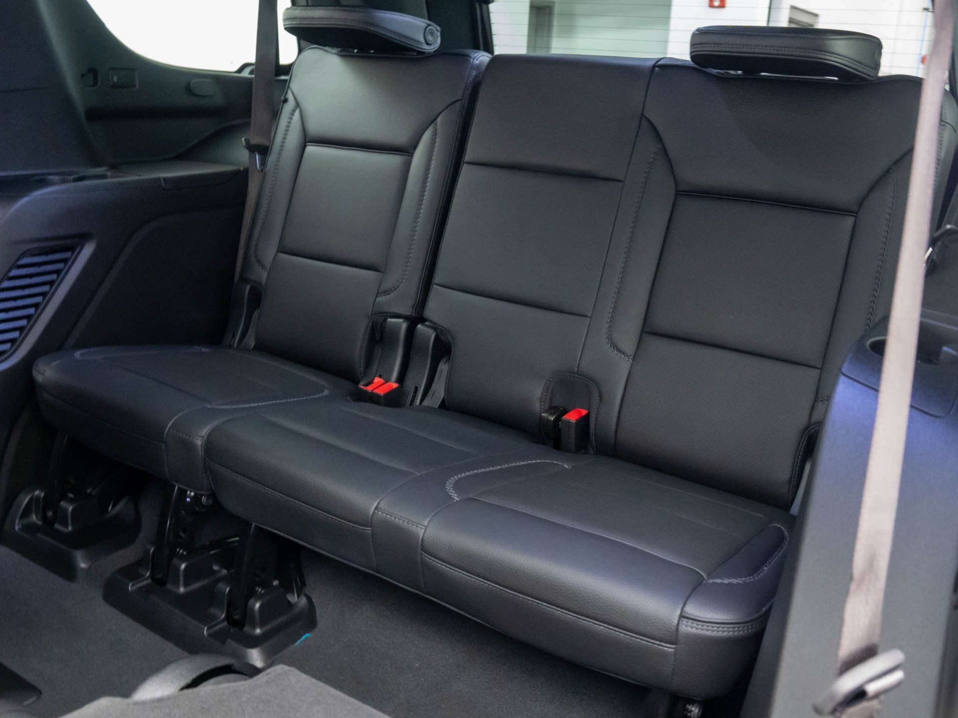 Used 2023 GMC Yukon Denali w/ Denali Reserve Package image 17