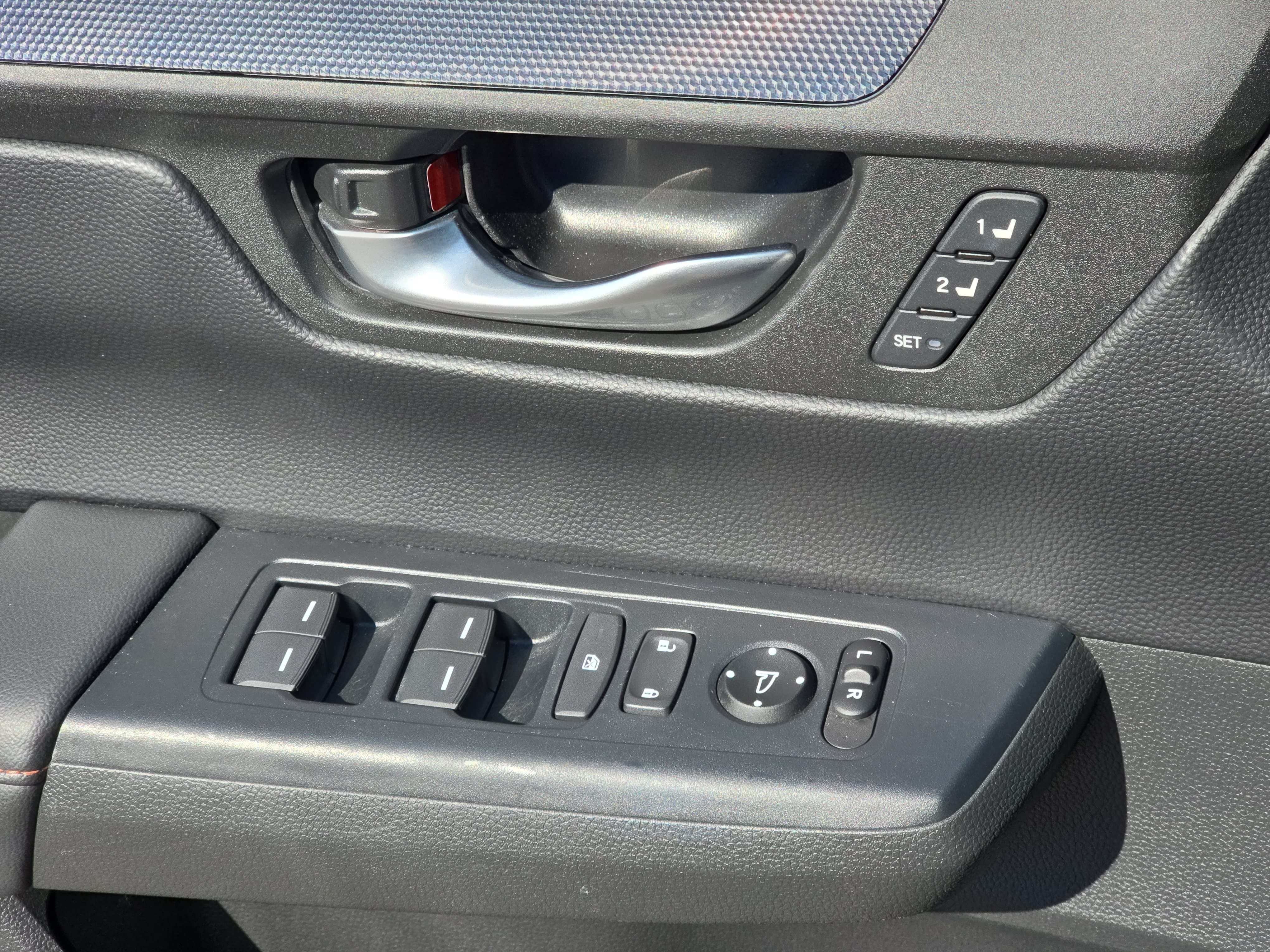 Used 2024 Honda CR-V Sport-L image 29