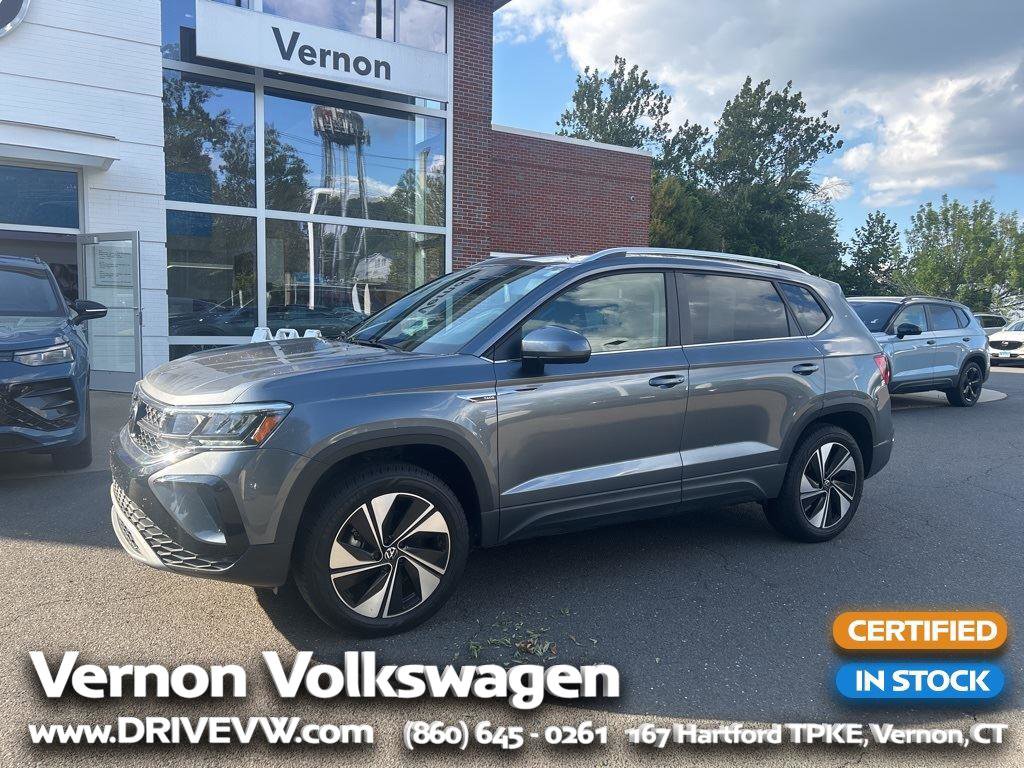 Certified 2024 Volkswagen Taos SE w/ Panoramic Sunroof Package