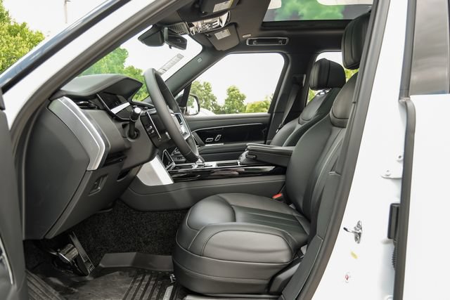 New 2026 Land Rover Range Rover SE AWD/4WD image 3