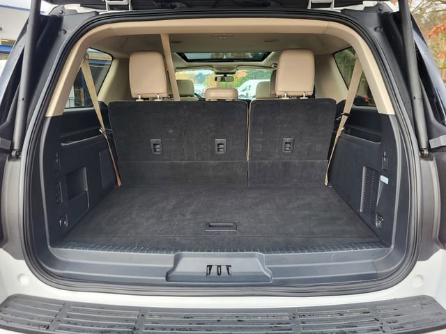 Used 2022 Ford Expedition Max Limited image 5