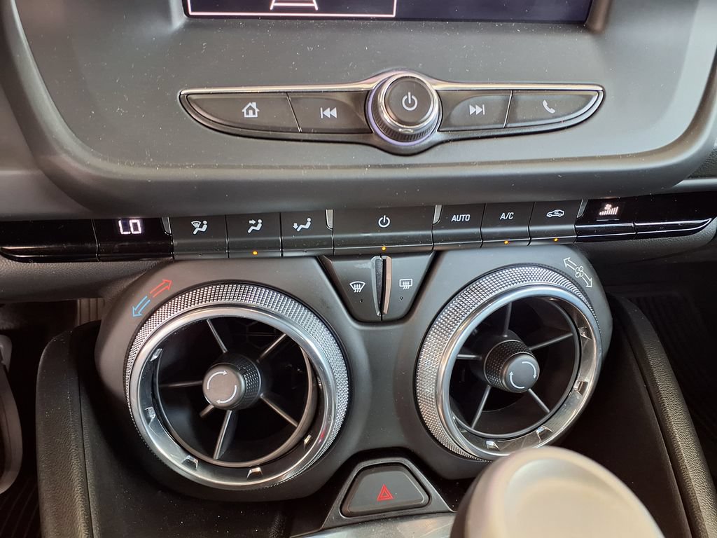 Used 2023 Chevrolet Camaro LT RWD image 27