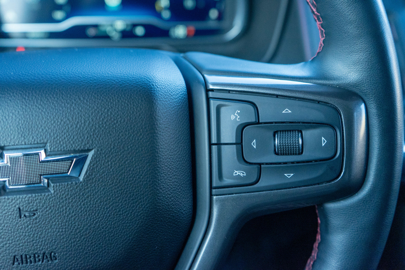 Used 2023 Chevrolet Suburban RST image 24