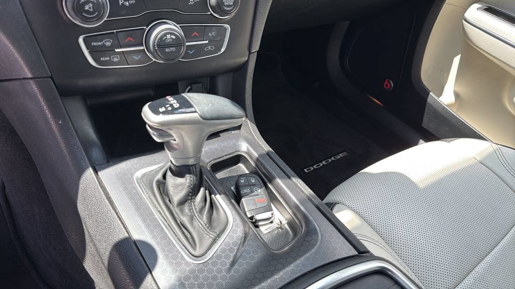 Used 2016 Dodge Charger SXT w/ AWD Plus Group image 28