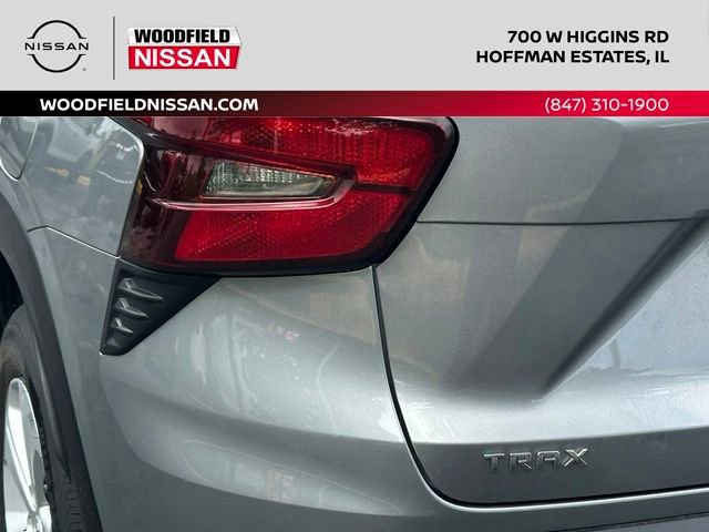Used 2024 Chevrolet Trax LS FWD image 13