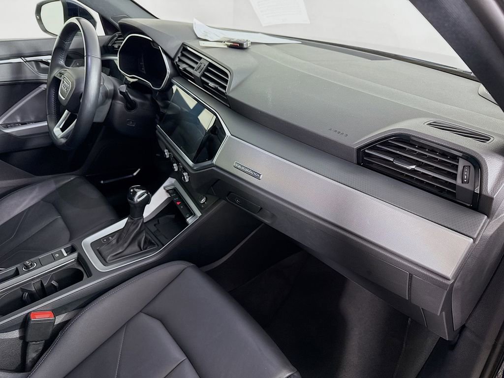Used 2020 Audi Q3 2.0T Premium Plus image 30