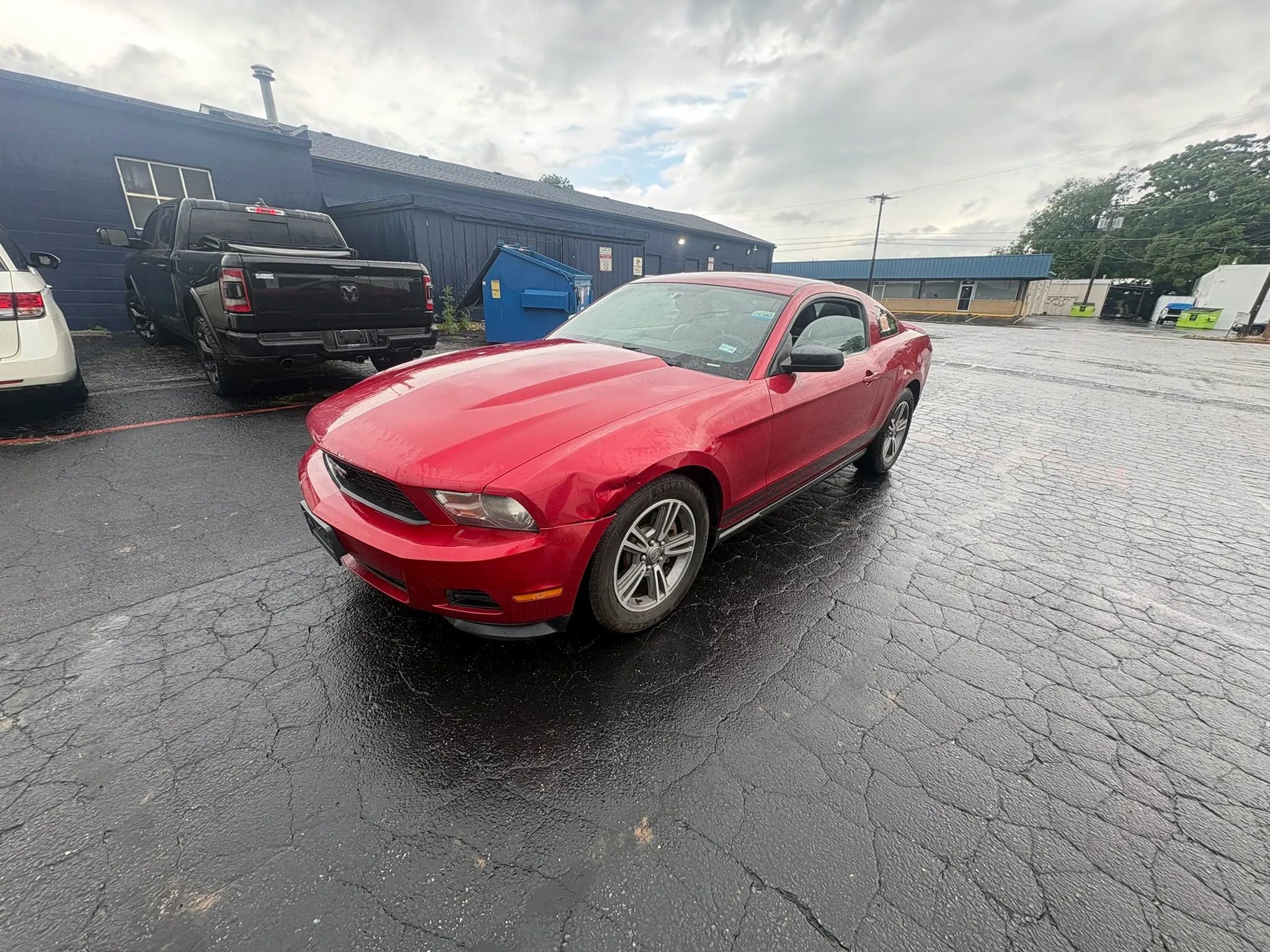 Used 2012 Ford Mustang Premium RWD image 4
