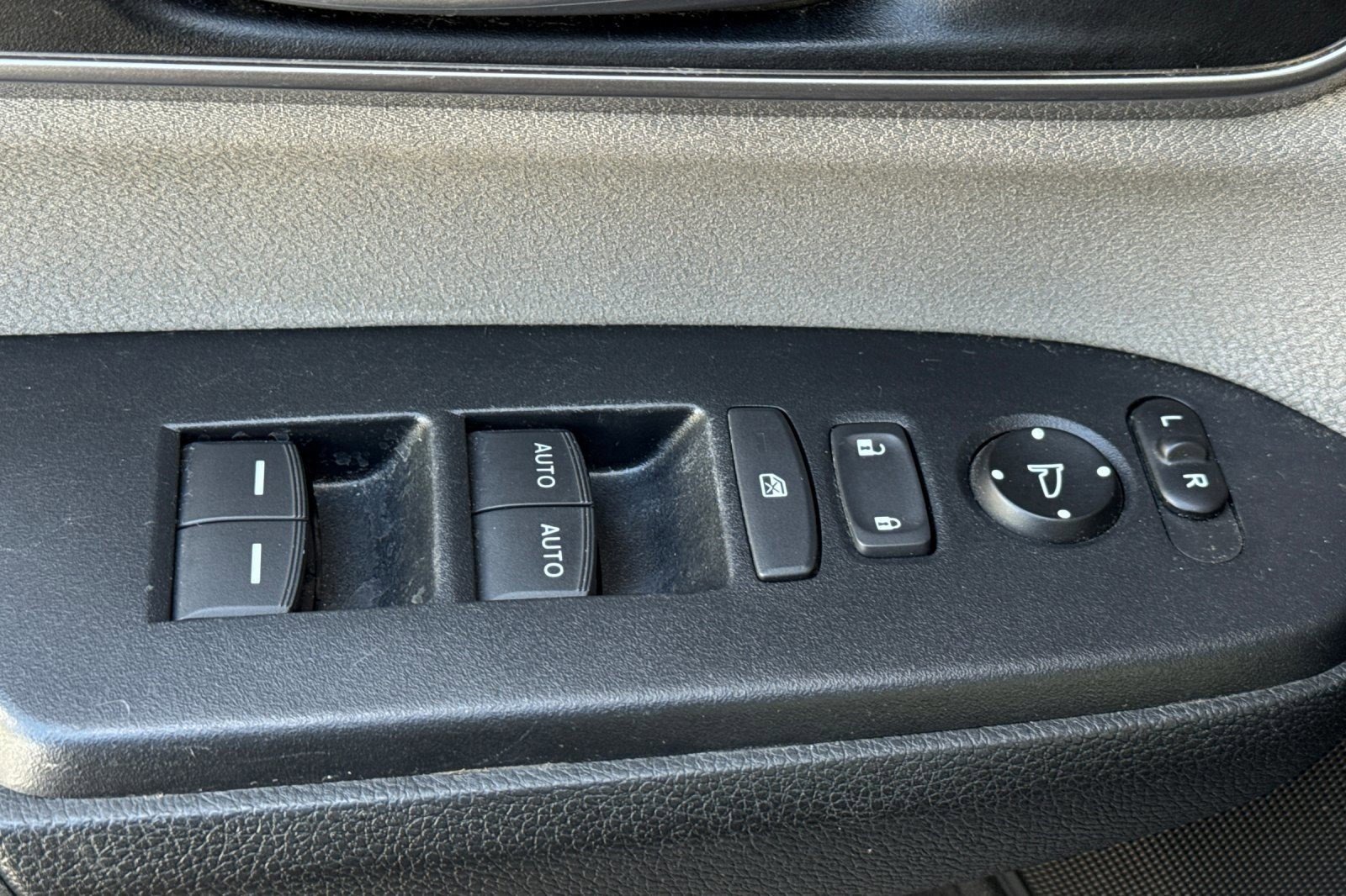 Used 2021 Honda CR-V EX image 12