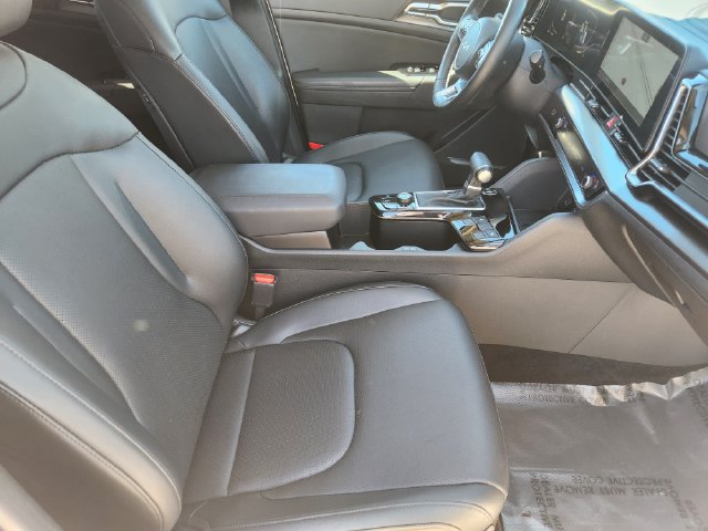 Certified 2025 Kia Sportage EX AWD/4WD image 14