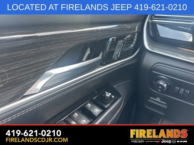 Used 2022 Jeep Wagoneer Series III w/ Premium Group I image 10