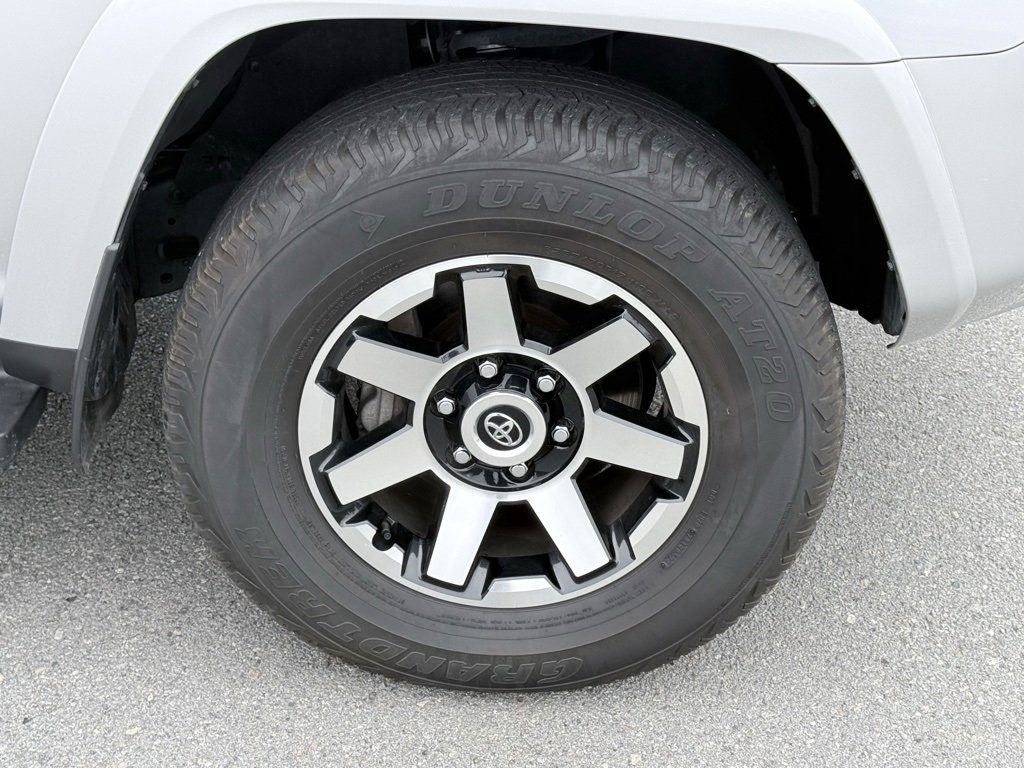 Used 2024 Toyota 4Runner TRD Off-Road Premium image 34