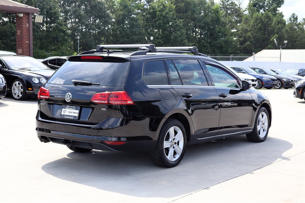 Used 2015 Volkswagen Golf TDI S FWD image 7
