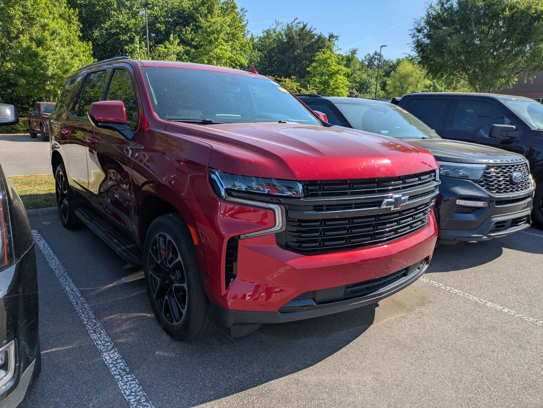 Used 2023 Chevrolet Tahoe RST RWD image 1