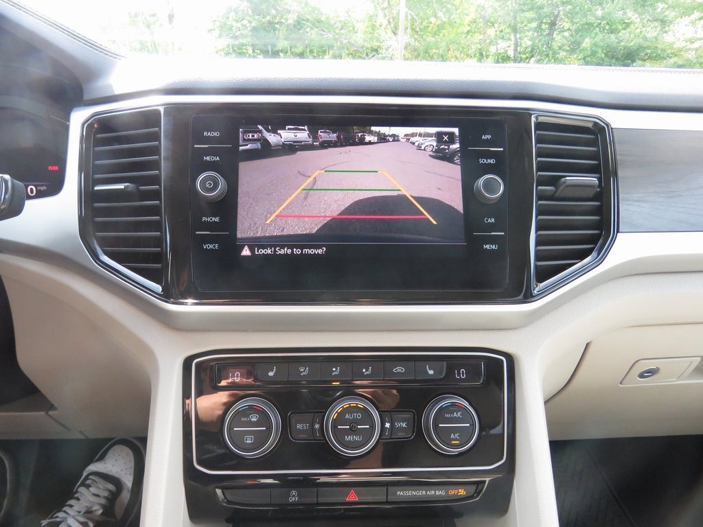 Used 2022 Volkswagen Atlas SE w/ Black Wheel Package image 27