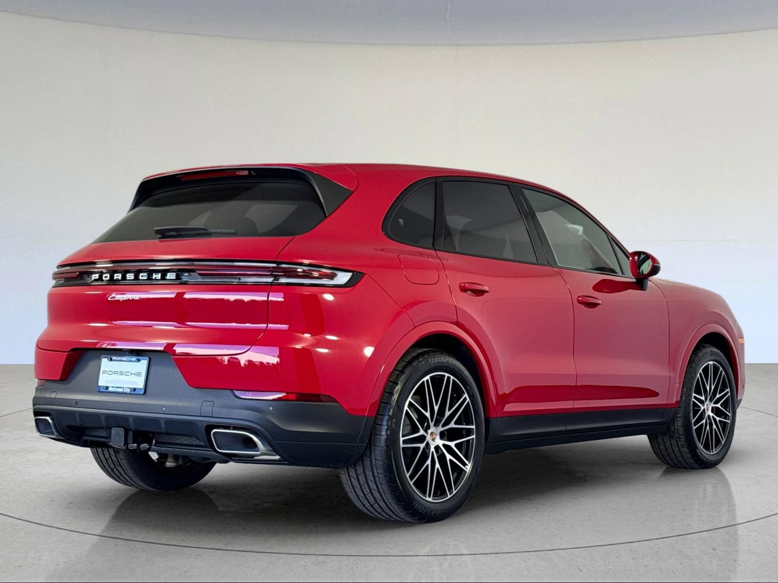 Certified 2026 Porsche Cayenne AWD/4WD image 8