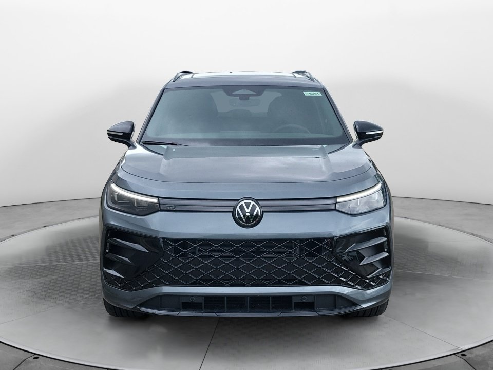 New 2026 Volkswagen Tiguan SE R-Line