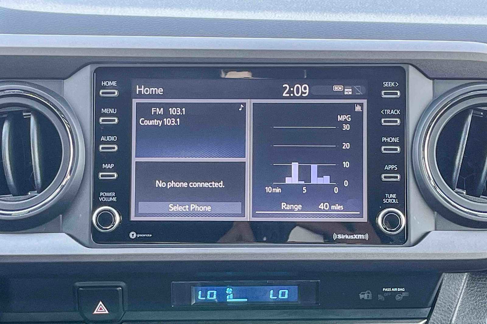 Used 2022 Toyota Tacoma TRD Off-Road image 13