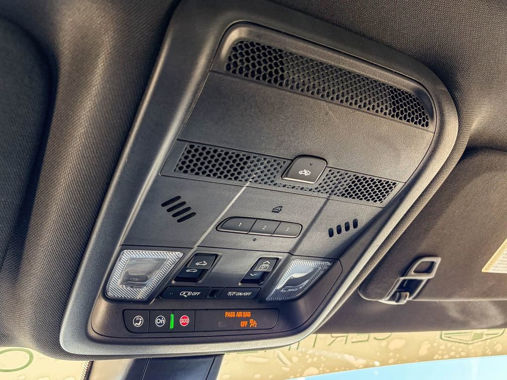 Used 2022 Cadillac XT6 Sport w/ Technology Package image 35