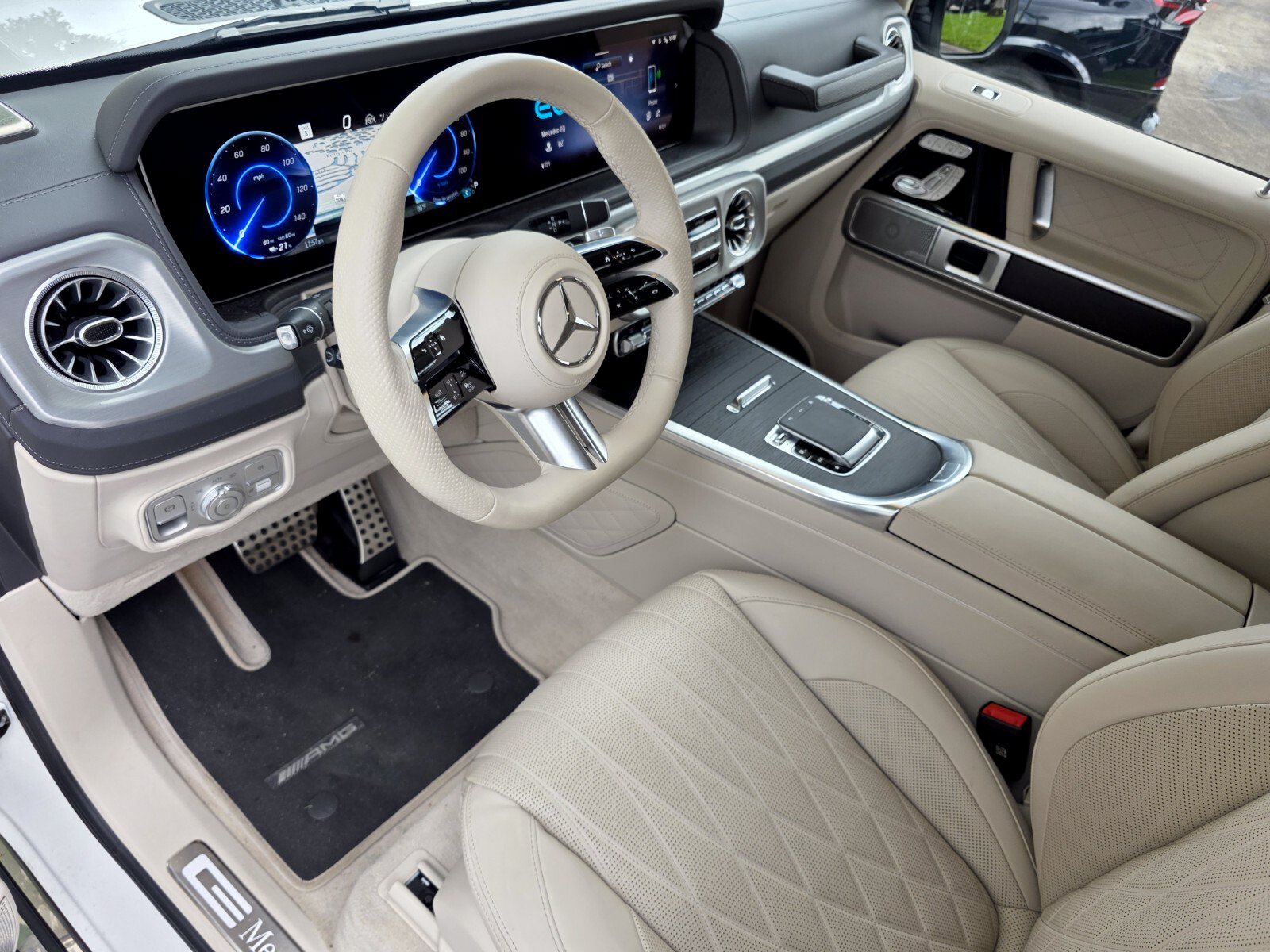 Used 2025 Mercedes-Benz G 580 w/ EQ Technology image 10
