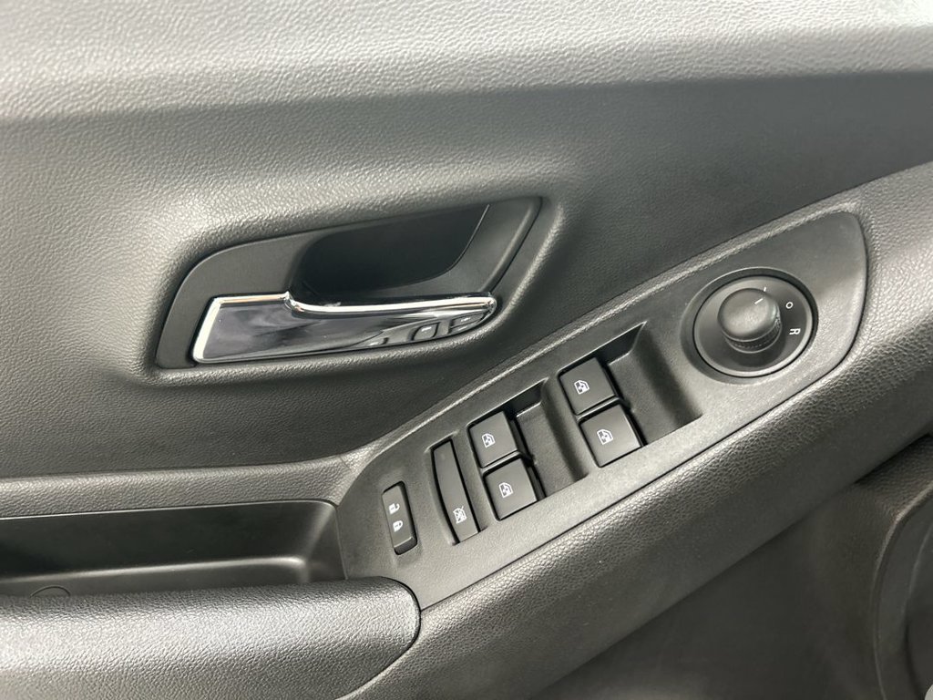 Used 2020 Chevrolet Trax LS w/ Tint and Cruise Package FWD image 11