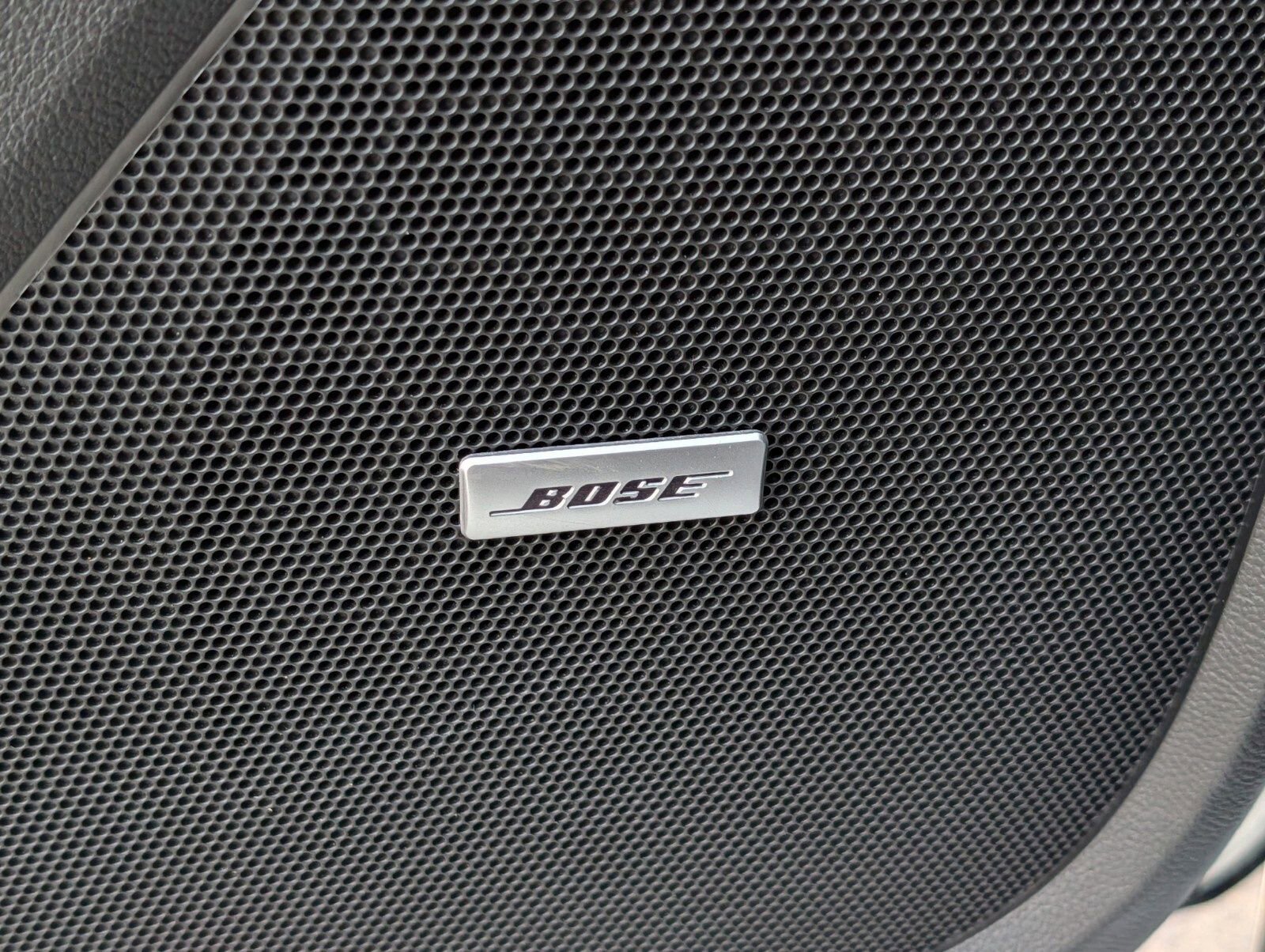 Used 2020 Chevrolet Traverse Premier w/ Redline Edition image 16