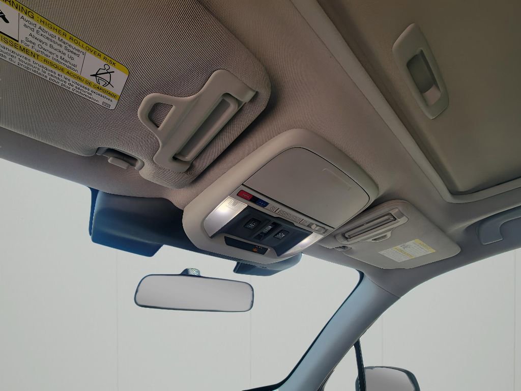 Used 2022 Subaru Forester Premium AWD/4WD image 23