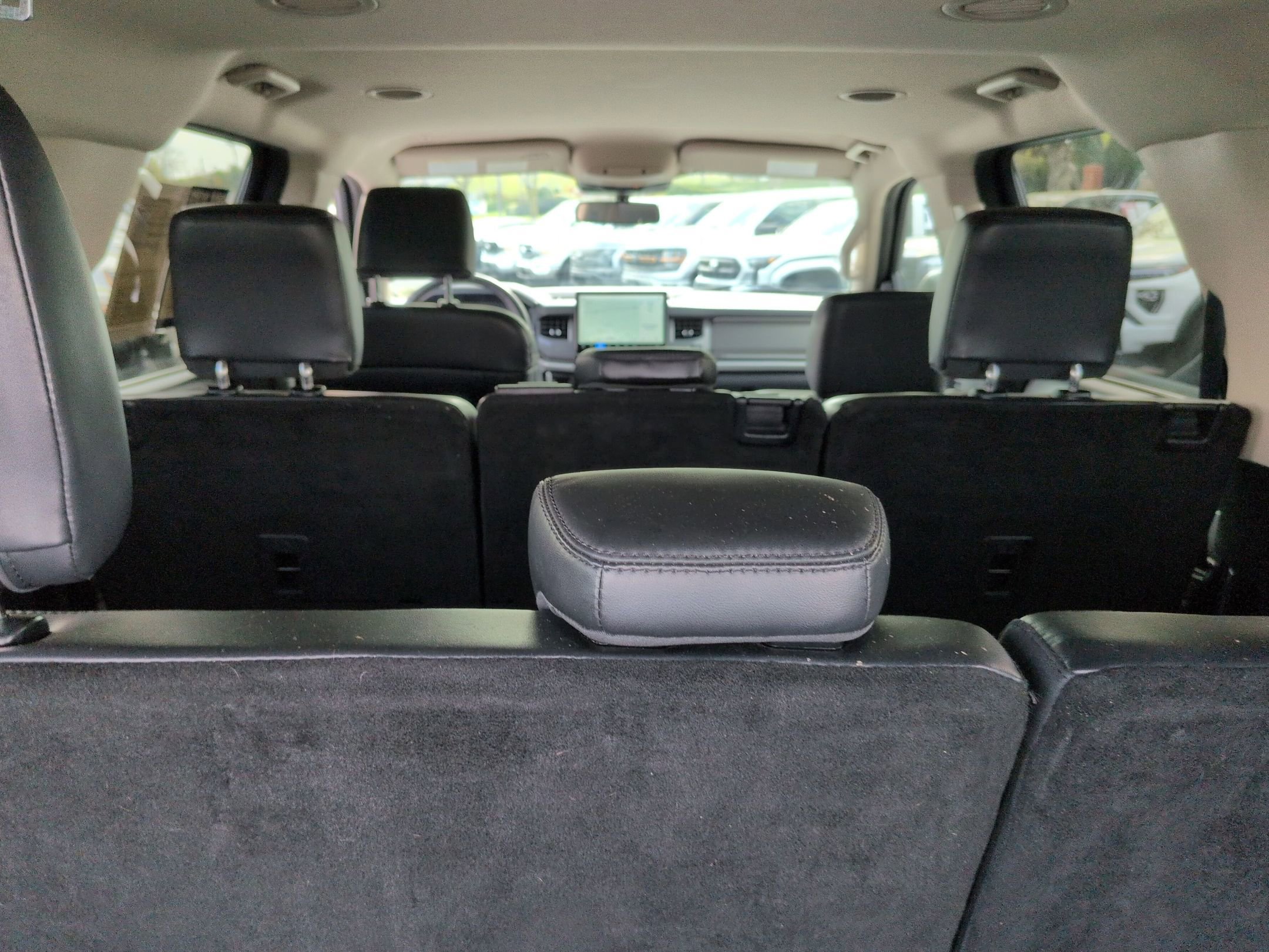 Used 2024 Ford Expedition Max XLT image 34