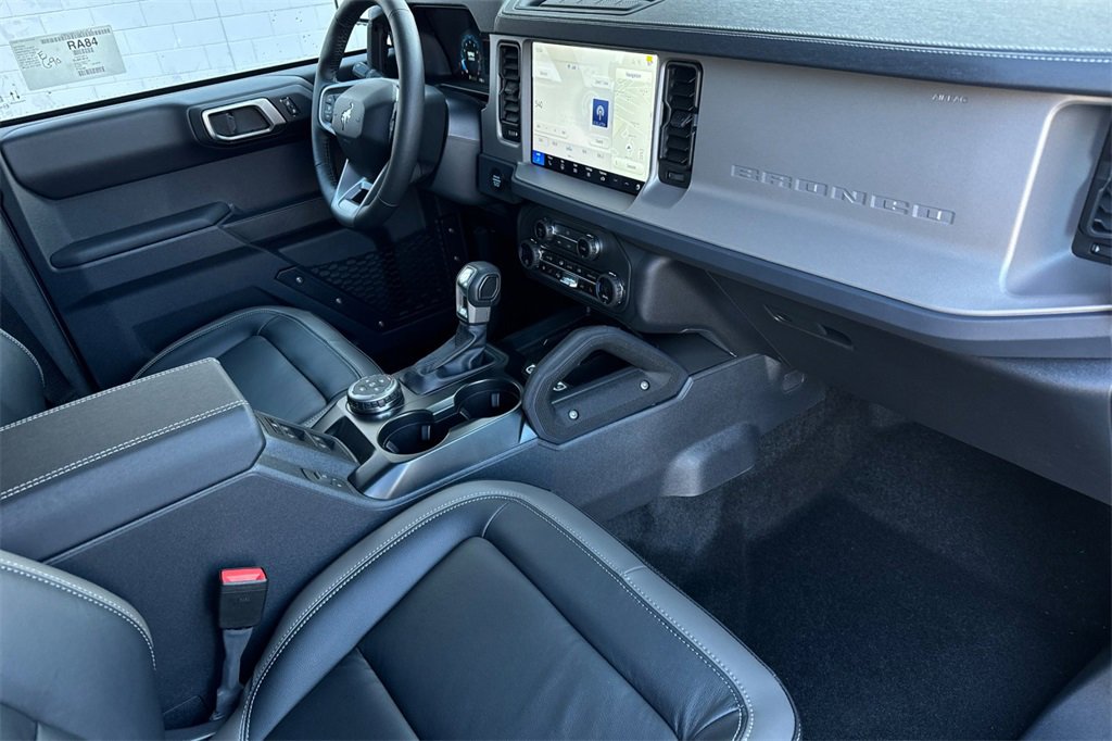 New 2025 Ford Bronco Outer Banks w/ Sasquatch Package image 13