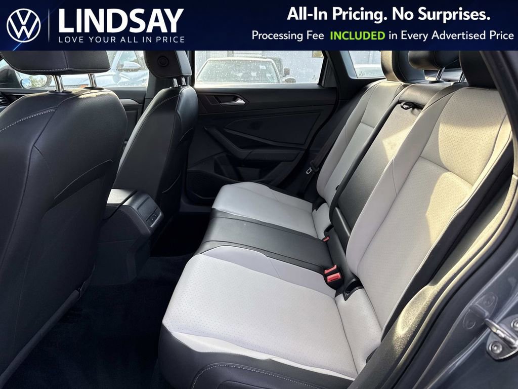 Used 2020 Volkswagen Jetta R-Line w/ R-Line Cold Weather Package image 11