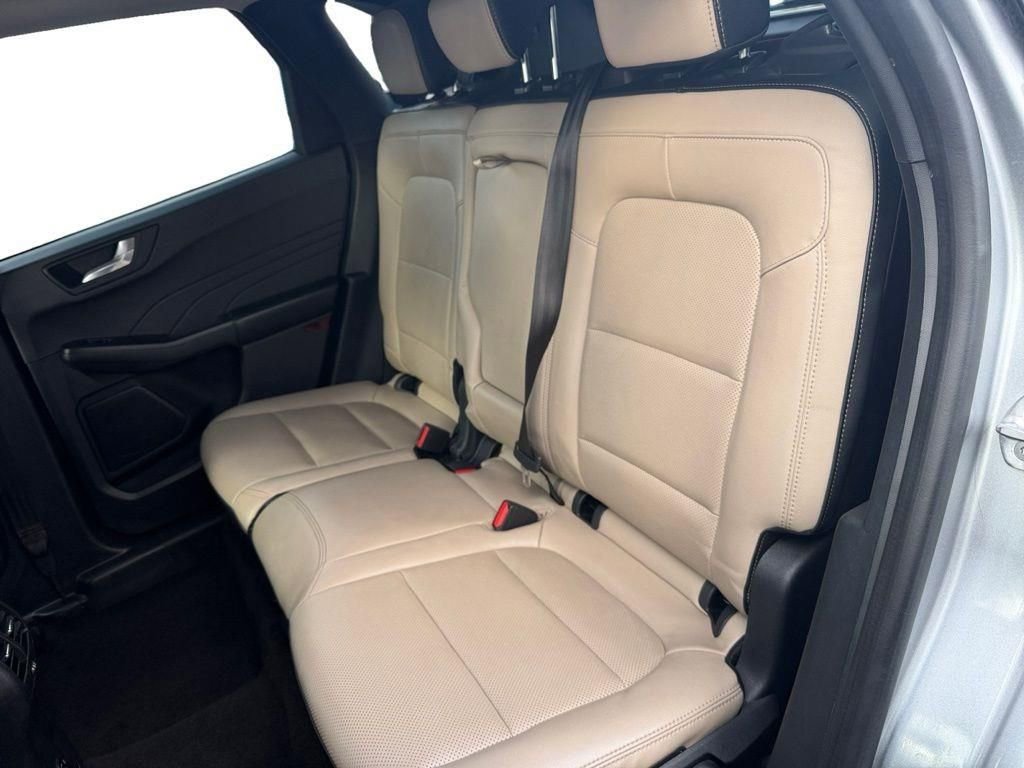 Used 2021 Ford Escape SEL w/ Class II Trailer Tow Package image 10