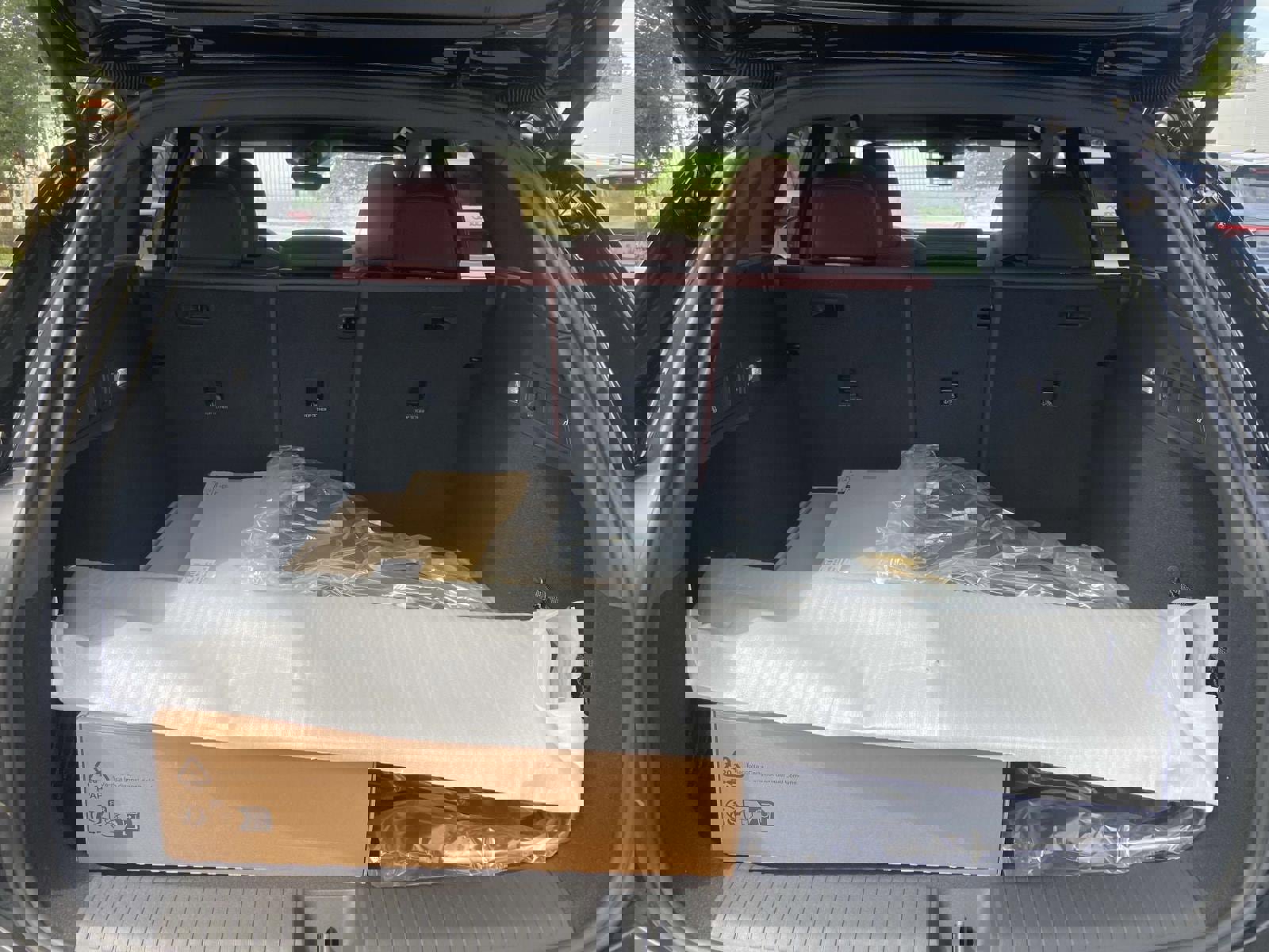 New 2025 Audi SQ6 e-tron Premium Plus image 12