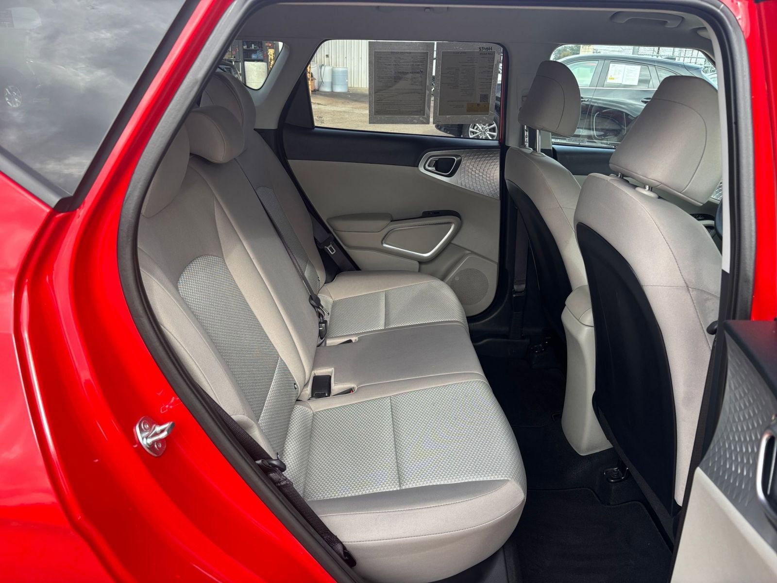 Used 2025 Kia Soul LX w/ LX Technology Package image 23