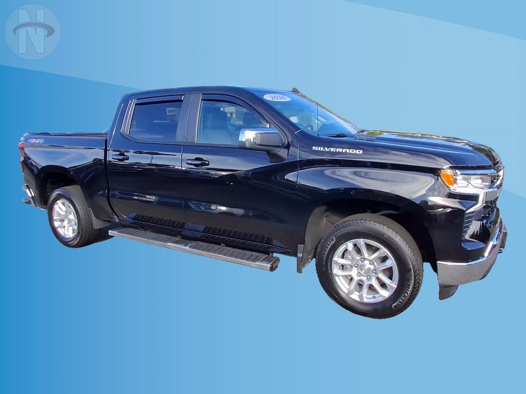 Used 2026 Chevrolet Silverado 1500 LT AWD/4WD image 2