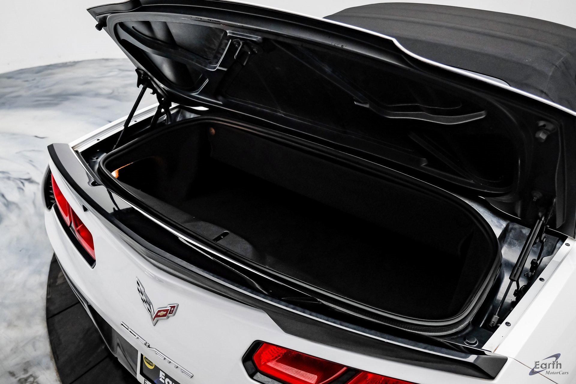 Used 2014 Chevrolet Corvette Stingray Convertible w/ 3LT Preferred Equipment Group image 94