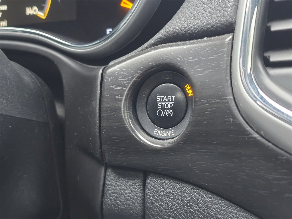 Used 2015 Jeep Grand Cherokee Altitude image 7