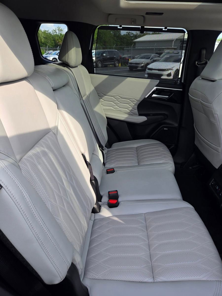 Used 2025 Mitsubishi Outlander SEL FWD image 51