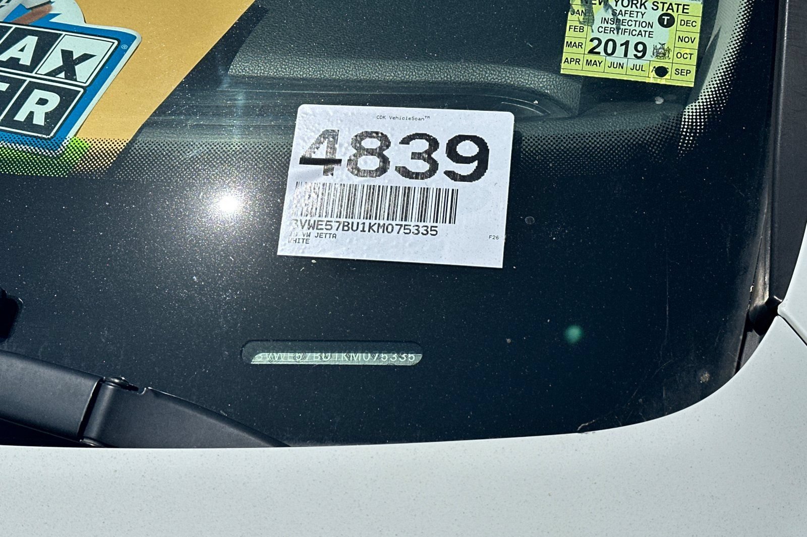 Used 2019 Volkswagen Jetta SEL FWD image 3