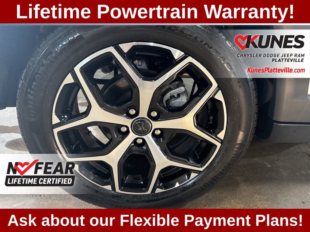 Used 2025 Jeep Compass Limited image 13