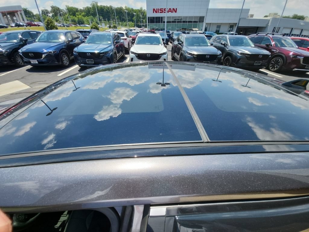 Used 2023 Toyota Camry XSE w/ Navigation Package FWD image 7