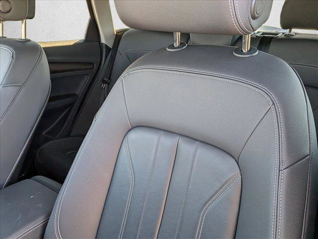 Used 2023 Audi Q5 2.0T Premium w/ Convenience Package image 15