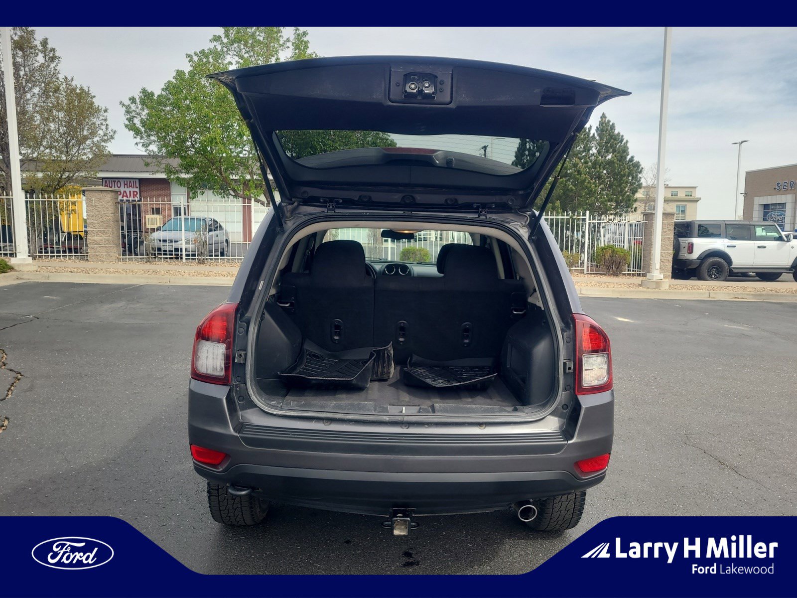 Used 2017 Jeep Compass Sport image 31