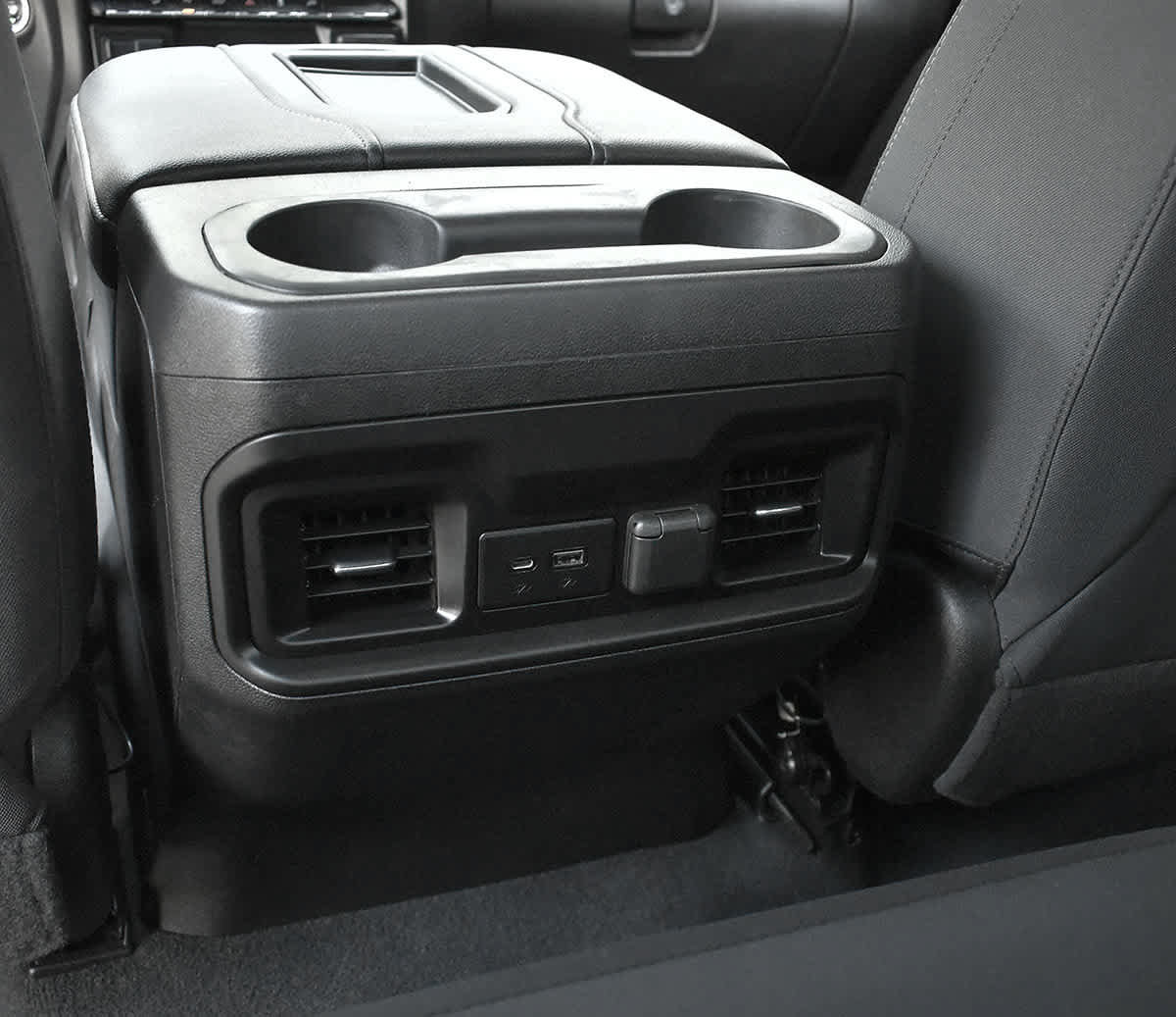 Used 2020 Chevrolet Silverado 1500 RST w/ True North Edition AWD/4WD image 10
