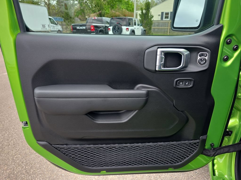 New 2026 Jeep Wrangler Sport AWD/4WD image 25