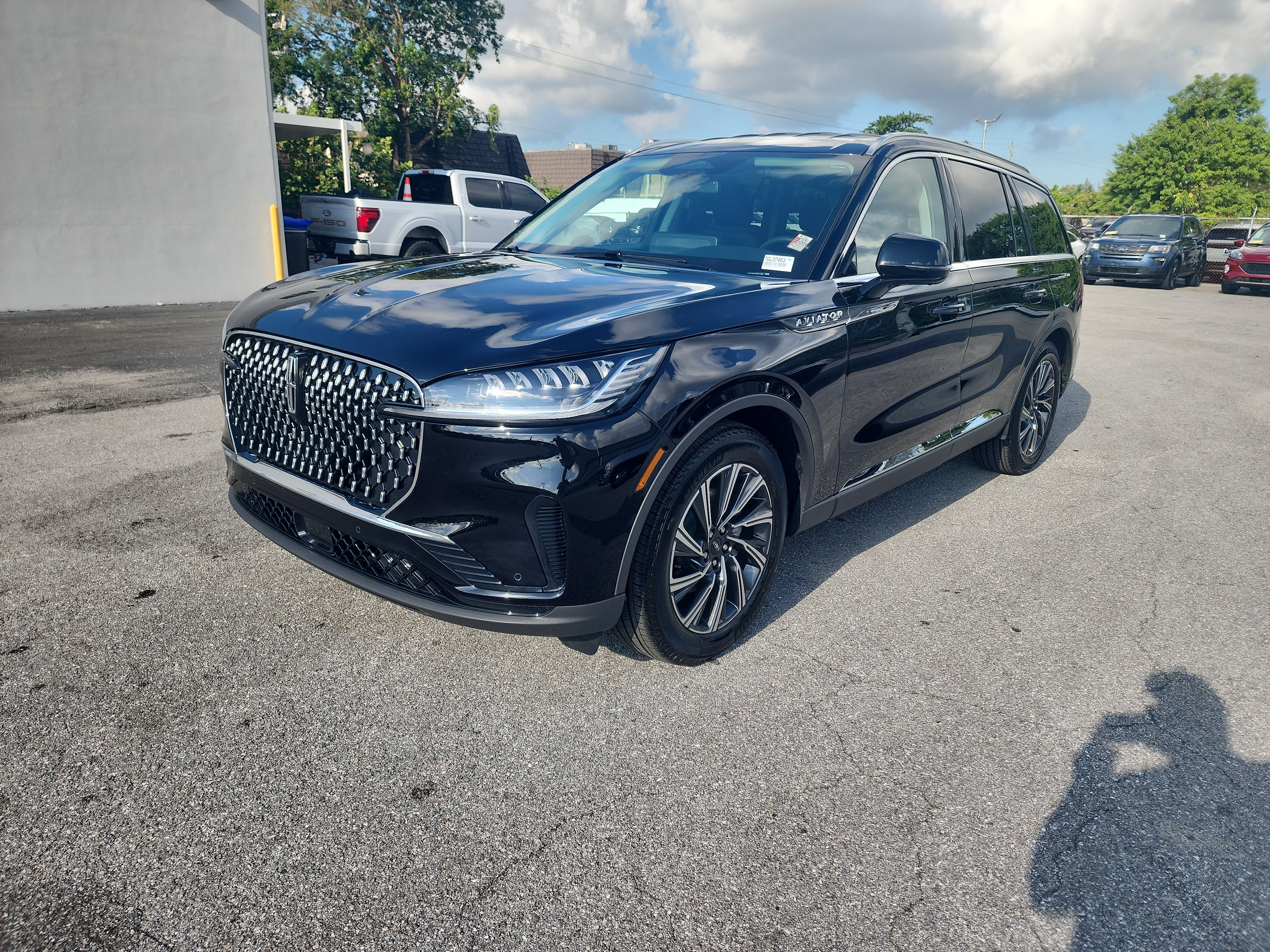 New 2026 Lincoln Aviator 2WD image 1